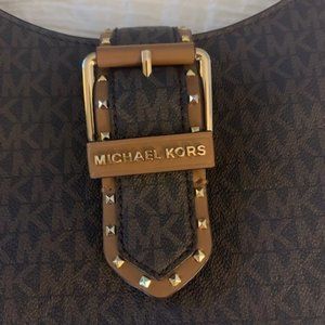 Michael Kors// Lillian Shoulder Bag